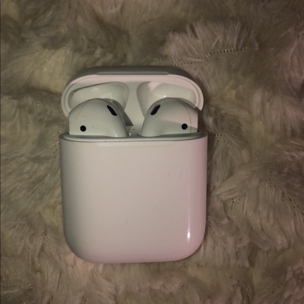 Apple new authentic AirPods